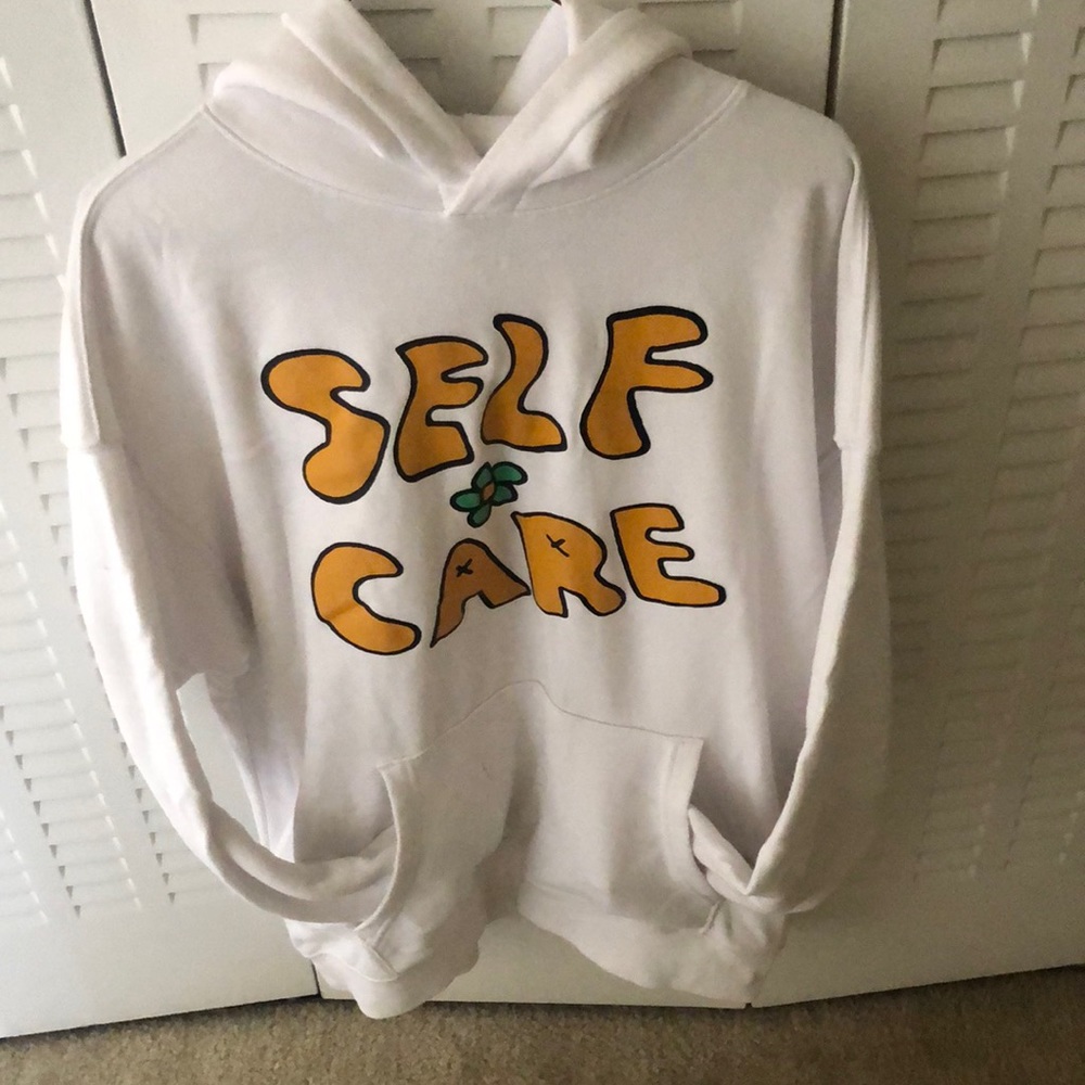 Men’s size small white, longsleeve hoodie